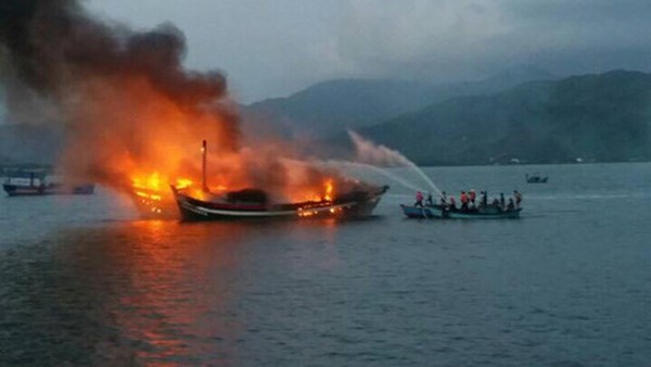 Bình Định: Cảnh báo nguy cơ cháy nổ tàu cá. (20/3/2017)